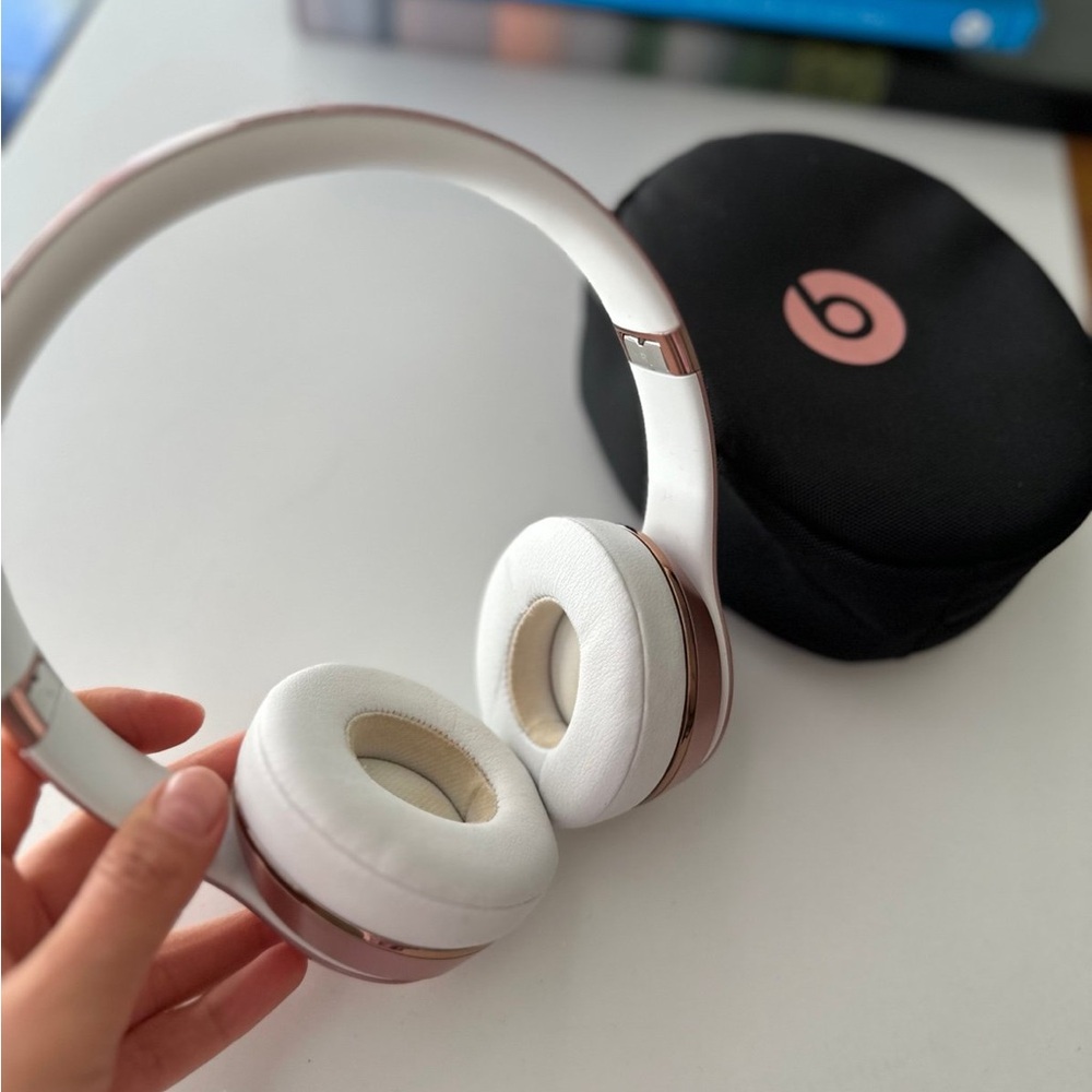 Beats headphones, Beats Solo3 Wireless Headphones - used, wireless headphone